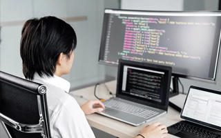 济源 ,php声明和调用变量的符号是什么？